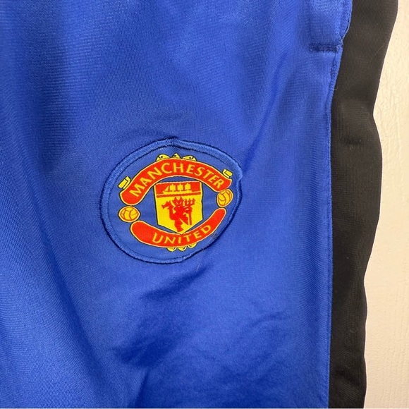 Manchester United Blue and Black Joggers Size Medium GUC - Picture 2 of 5